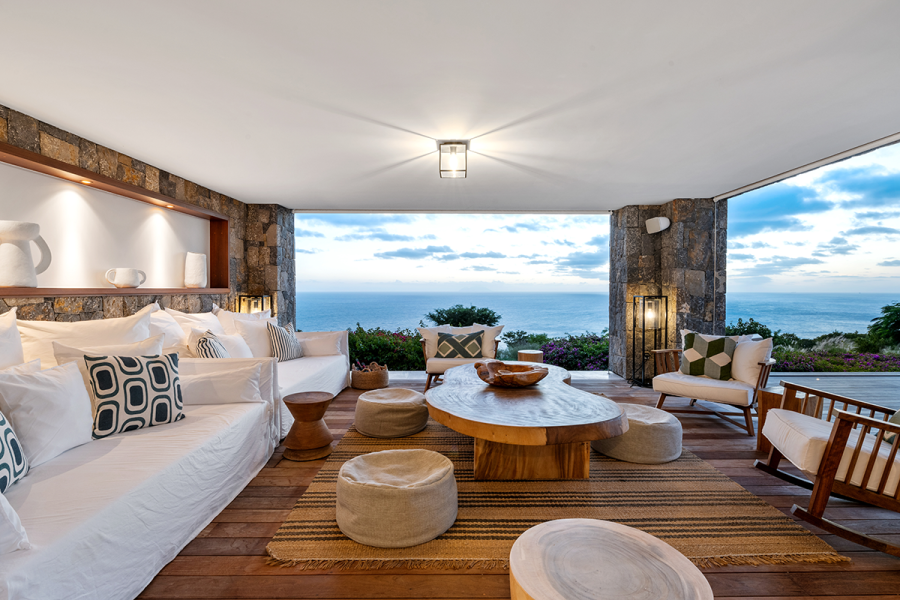 Sixieme Sens | Outdoor Living Room