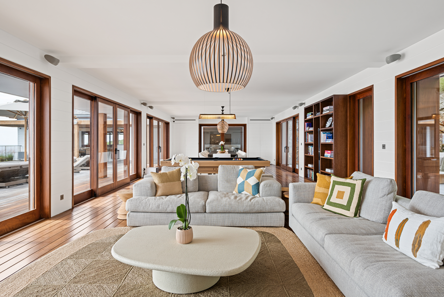 Sixieme Sens | Living Room
