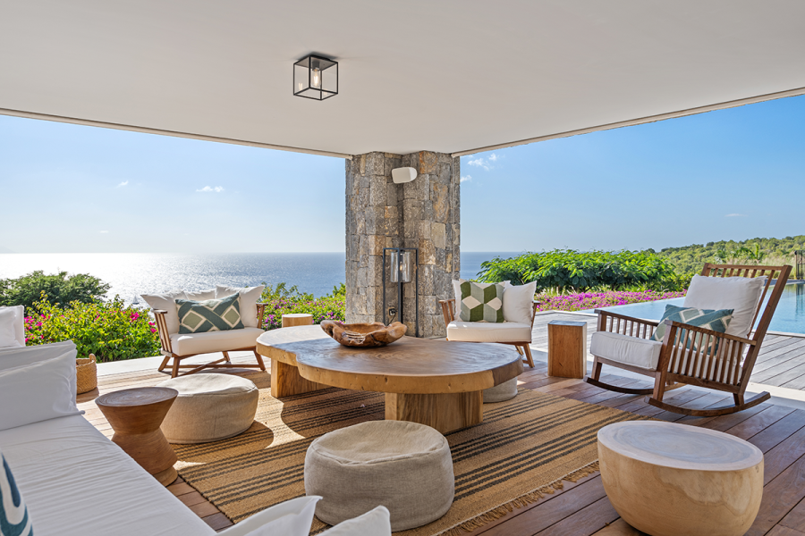 Sixieme Sens | Outdoor Living Room