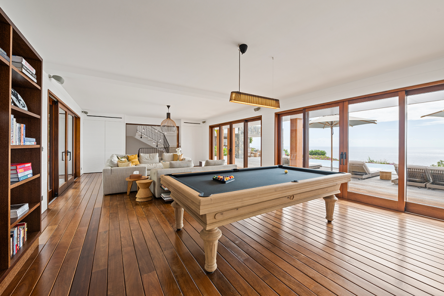 Sixieme Sens | Living Room
